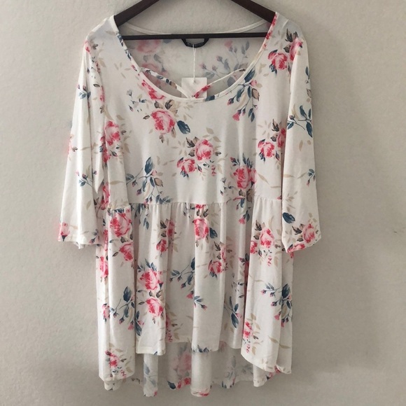 BLOOMCHIC HI-LOW FLORAL BLOUSE SIZE 14-16 NWT - Picture 1 of 8